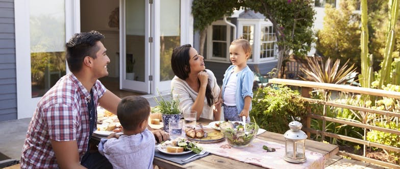 Refinance rates article image content