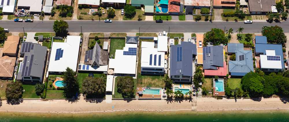 House solar panel battery content