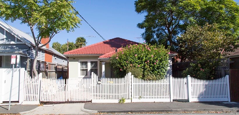 Charming bungalow article image content
