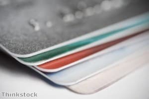 Many Aussies 'prefer debit cards to cash'
