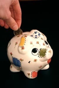 Aussies 'should compare savings accounts'