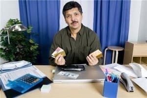 3 in 4 Aussies use credit cards to pay bills, study shows