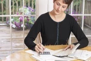 Households 'are failing to stick to a budget'