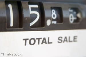 Inflation rises at slowest pace in a decade