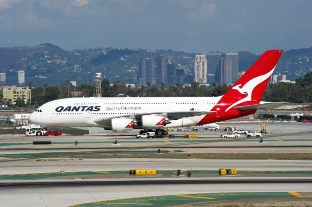 qantas profit 2014