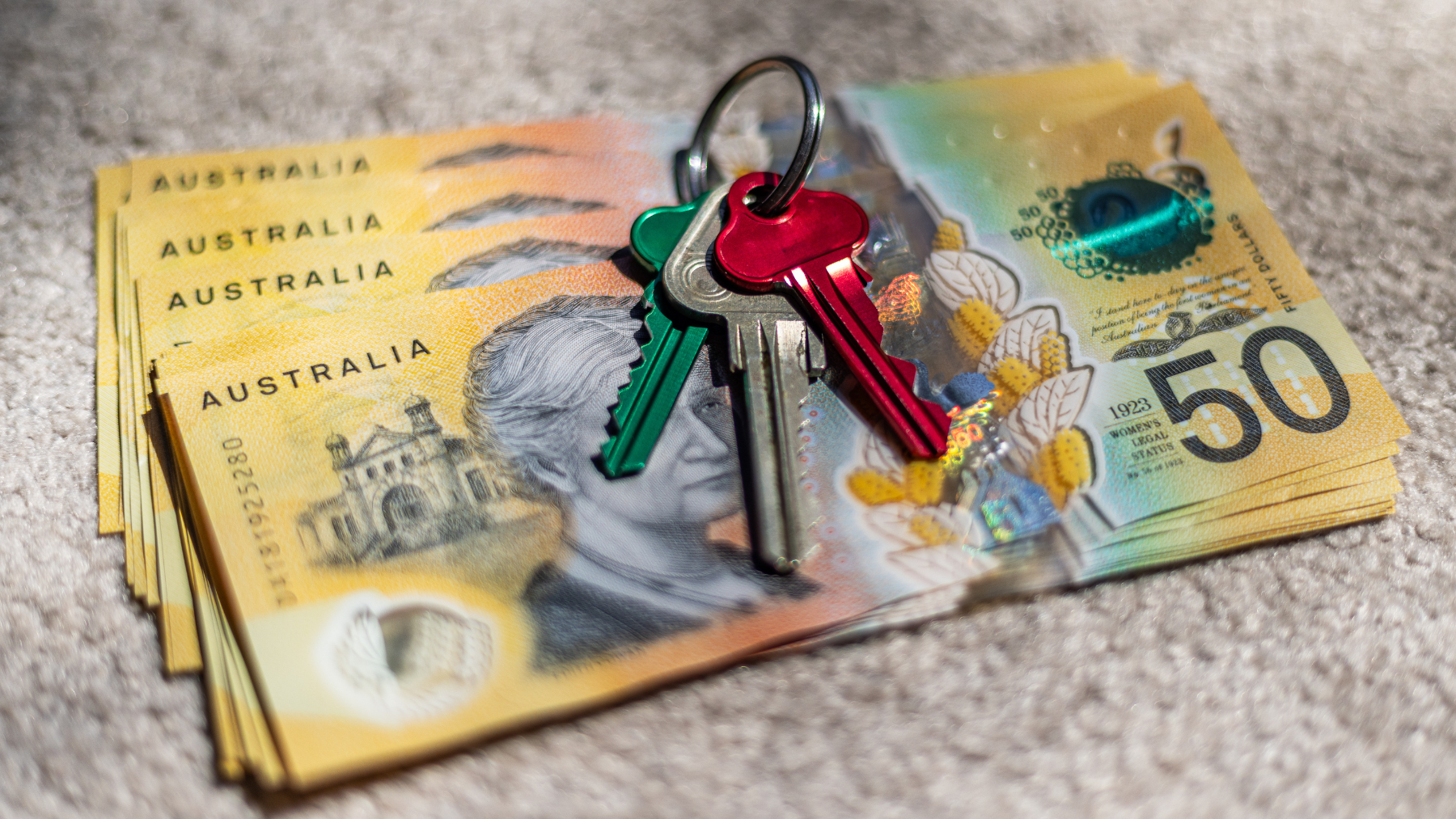 Lenders offering up to $4,000 cashback and points to refinance your home loan