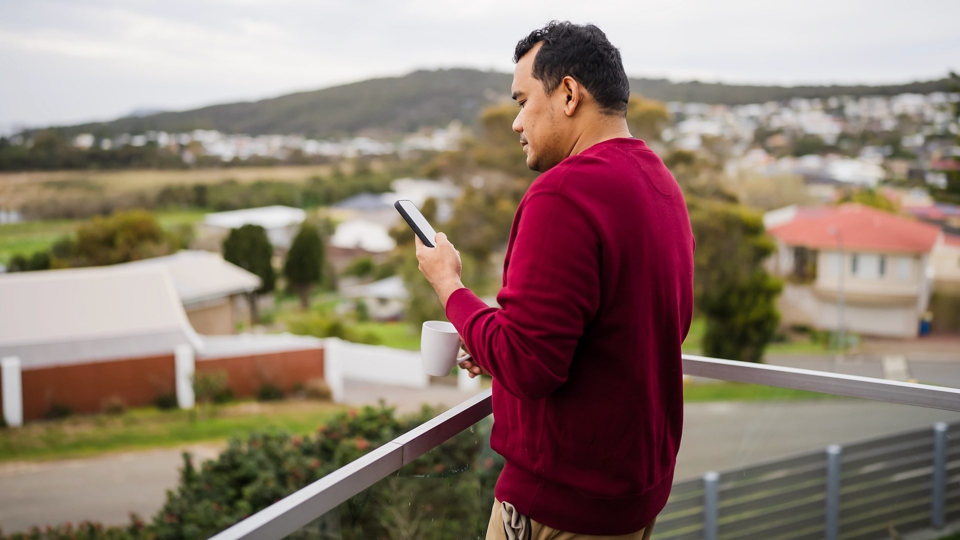 Paying the lazy tax: Aussies are throwing away an average of $156 a year on mobile data they don’t need